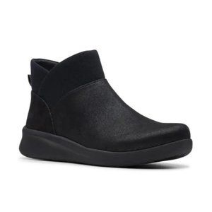 Cloudsteppers by Clarks Black Ankle Boots‎ Size 8